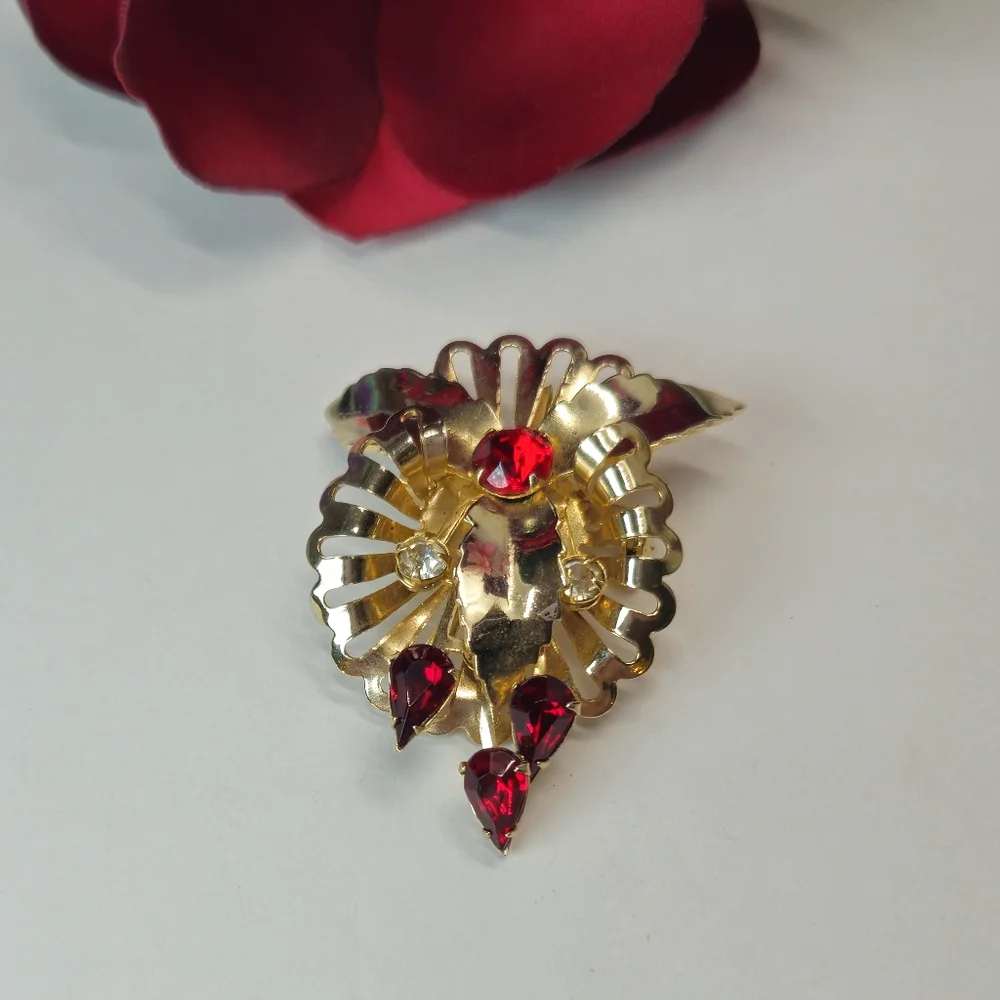 Vintage Red Crystal Gold Plated Leaf Brooch or Pendant